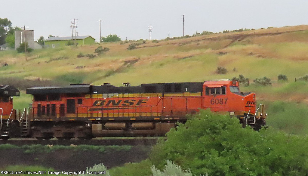 BNSF 6087